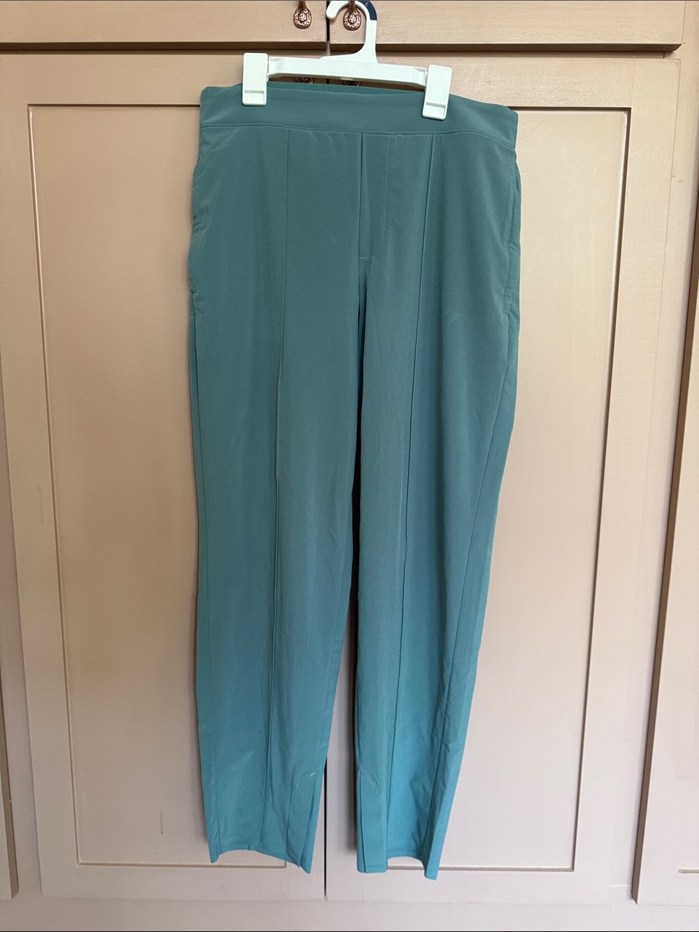 Women's Athleta Pull-On Straight-Leg Pants (8)